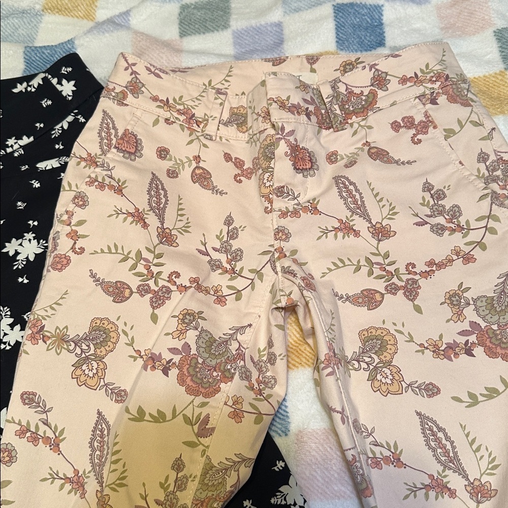 LOFT riviera pants Black and Peach Floral Capris 2 PRs size 00P - Picture 5 of 11